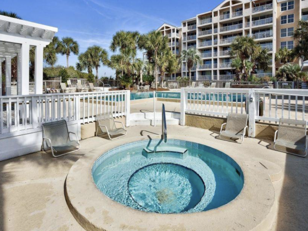 Amazing 5 Bedroom Beachfront Home in Destin with Sunset View